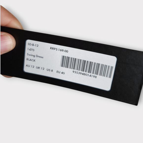 NEW Une Piece Womens Black Tiered V-Neck Mini Swing Dress 8 Flowy Fit - Picture 5 of 10